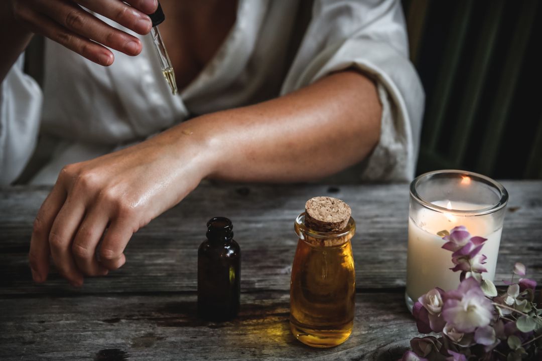 Why Turmeric And Mustard Oil Work Wonders For Vitiligo Patients